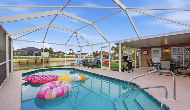 Early Terrace Retreat with HEATED POOL 3BRs-2Baths