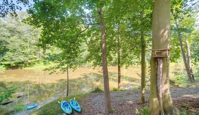 Earth's River Retreat: Kayaks, Wineries and GOTL