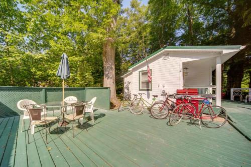 Earths River Retreat Kayaks Wineries and GOTL
