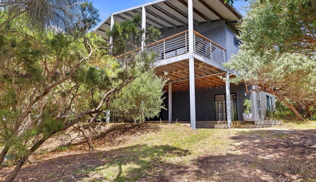 Earthsea - Venus Bay