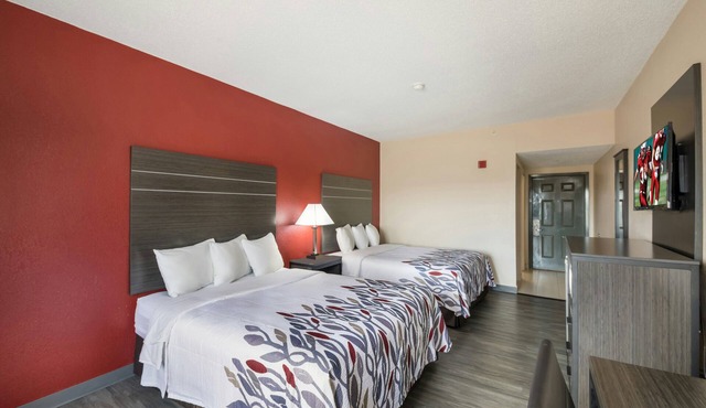 East Austin Hotel Accommodation with Free Parking Near Downtown