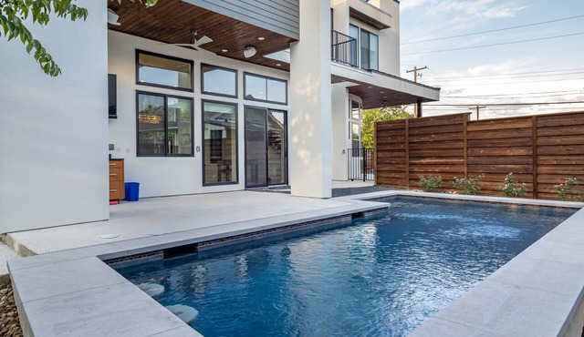 East Austin Modern Luxury + Private Pool - Charlene!