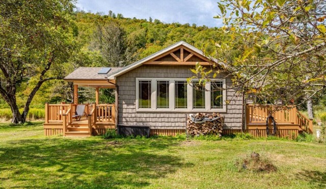 East Branch Nature House - Spring Water Retreat
