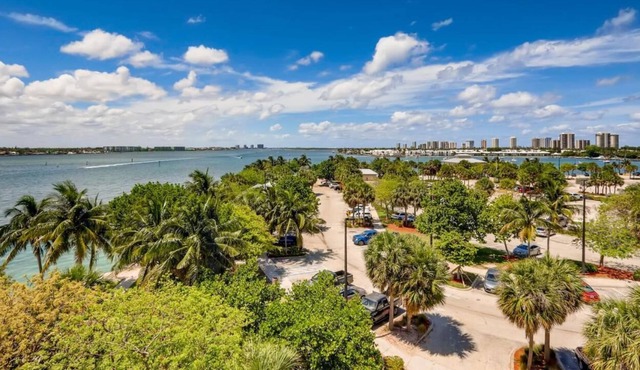 East by the Beach 411A