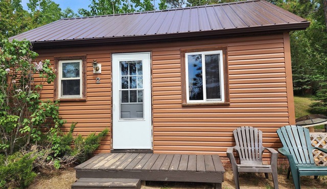 East Crooked Lake Front Cabin 2