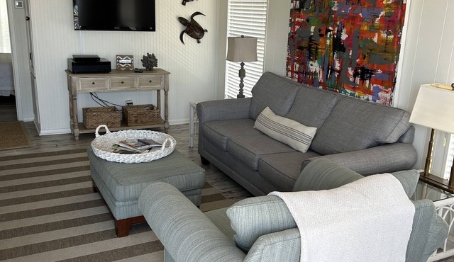 East End -Beach Oasis- St. George Island. Beach Condo/Full Sized Swimming Pool