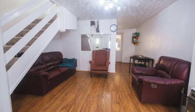 East London Gem Near City Airport, Excel, O2, Canary Wharf.