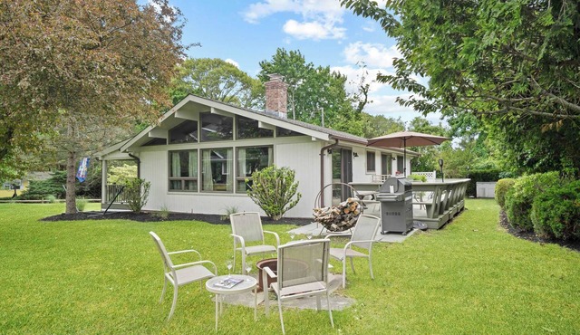 East Marion 3BR | Fireplace, Deck, Beach Access