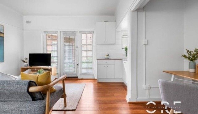 East Melbourne -MCG,Rod Laver/John Cain Arena, walk- gorgeous ground floor appt