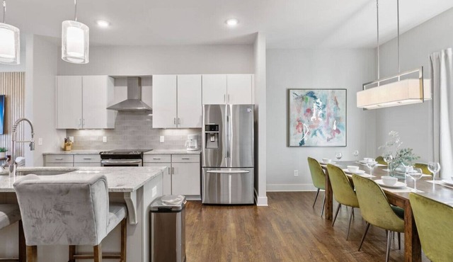 East Nash Rooftop 3 En-Suites | City Views