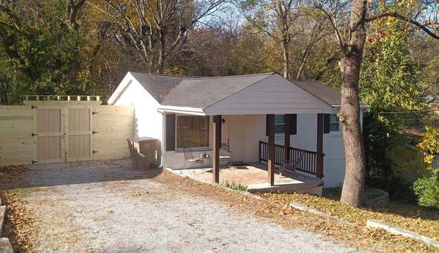 East Nashville Ranch less than 10 minutes from downtown and the Grand Ole Opry