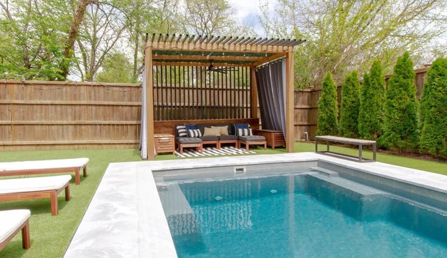East Nashville Retreat— Large Pool — Outdoor Oasis