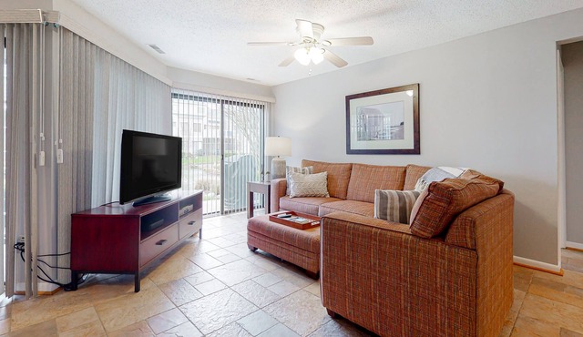 East of the Sun condo with WiFi, central AC, pool and tennis - walk to beach