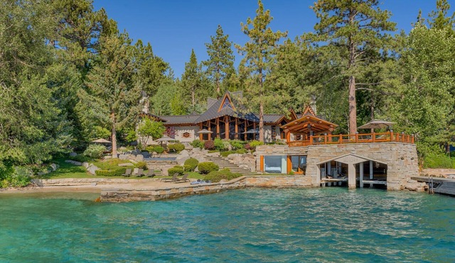 East Shore Estate | Infinity Pool & Boathouse - Wovoka