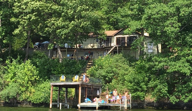 East Side Lake House Spacious home. Drift Away.