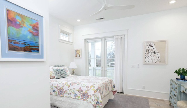 East Suite-🕊️ at Bleubird Studio, Walk to Downtown