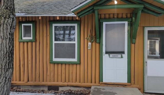 East Tawas 1 bedroom Barberry cabin