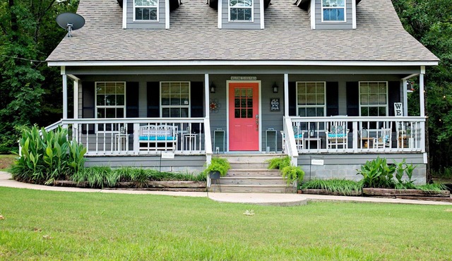 East Texas Hideaway-close to Canton and the lake