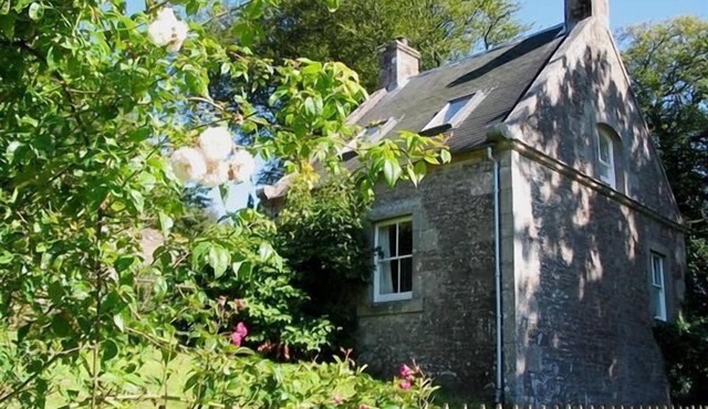 East Twin, Carmichael Country Cottages. Pets welcome.