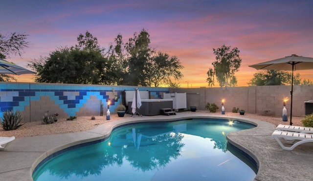 East Valley Peaceful Oasis w/PRIVATE Pool that is HEATED at no extra cost