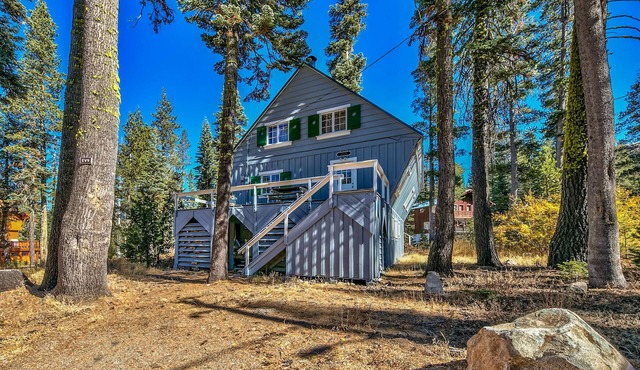 East Village Home 09 - Beautiful home nestled in the California's Sierra