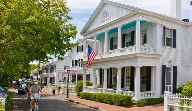 East Wing of Captain Morse House Luxury Waterfront, Town & Beach, Pets - 5 stars