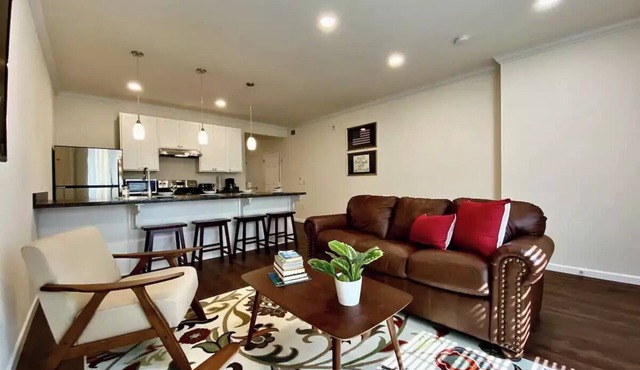 East York Pet Friendly Apartment 5 Miles To Fairgrounds