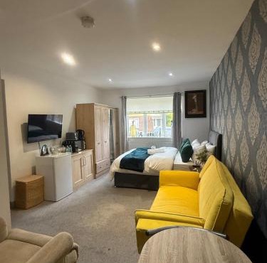 Eastern Bridge House