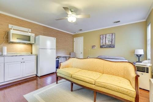Eastern Shore Golf Studio, Close to Hospitals!