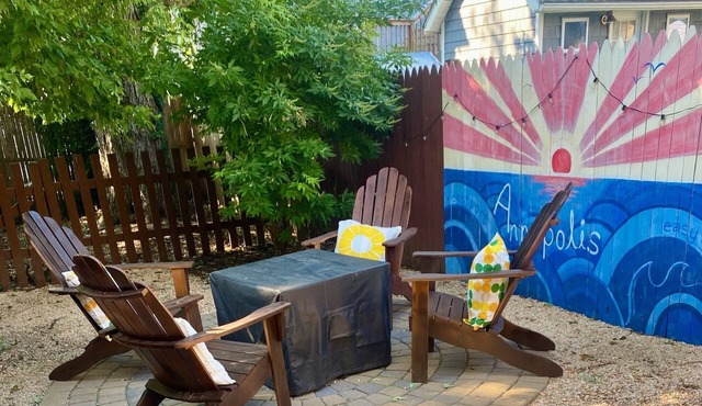 Eastport Gem with Fire pit, Porch & Fenced-In Yard Perfect for Families & Dogs