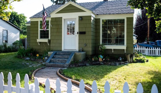 Eastside Suite-Cozy 3 Bedroom Home next 2 Downtown