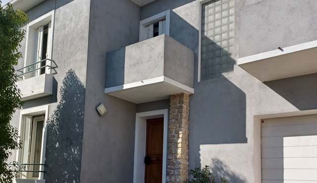 EastToulon 1rst independent floor of a villa, 3 rooms 70 m², balconies, terrace