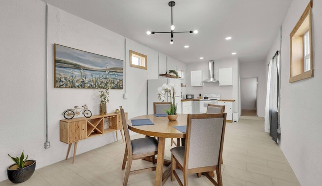 Easy access~freeway~downtown~Mexico~king bed~star on Mountain View