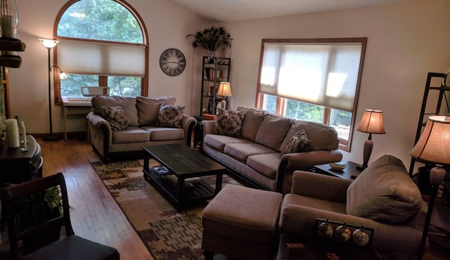 Easy access to Asheville, Greenville and the Green River!