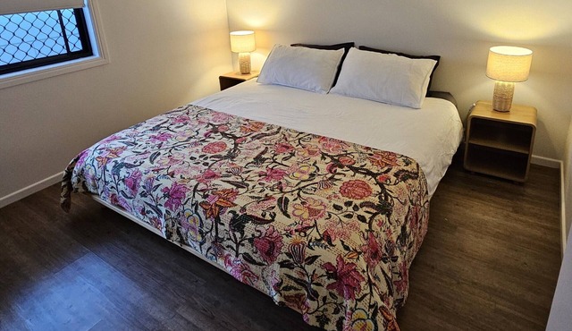 Easy Access to Brisbane - Gold Coast Private Guest Unit w/on-site Parking