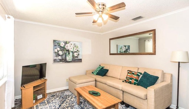 Easy Access to Everything - The Westside Nest