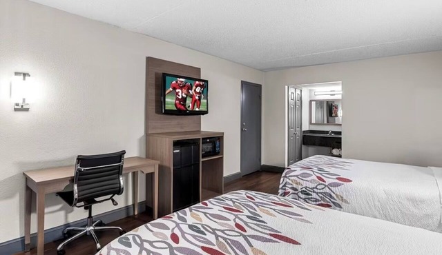 Easy Airport Access 2-Bed Rooms w/2 Beds Near Richmond Dining & Entertainment