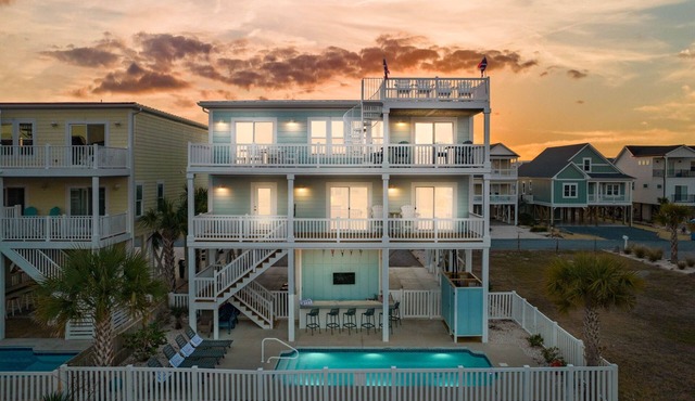Easy Breezy is a 4 bedroom, 5 bathroom house w/private pool & elevator