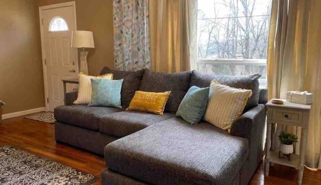 Easy Checkout-Safe & Comfy 3BR-King Bed-Pets OK