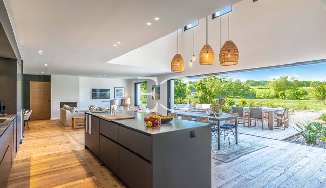 Easy Clés- Villa pool A/C - 15 min beaches