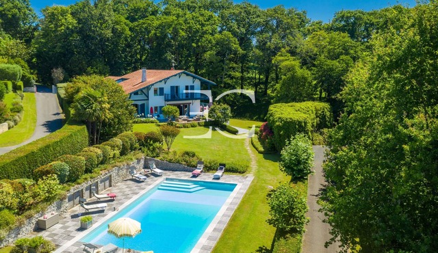 Easy Clés- Villa on the golf + Pool + A/C