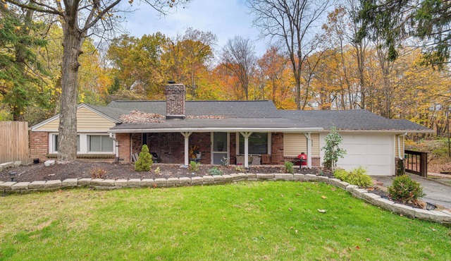 Easy Cleveland Access! Quiet Suburb Stay w/Yard