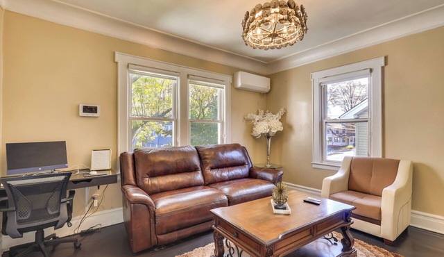 Easy Commute to Newark & NYC! Extended Stay Unit