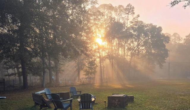 Easy I-95 Stopover: RV Near Savannah Sleeps 6