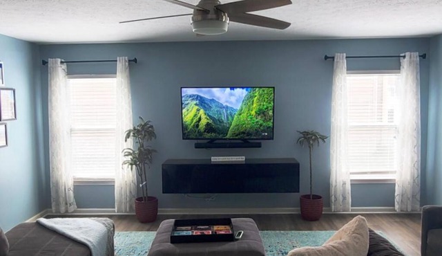 Easy Living Near Ruoff Music Center