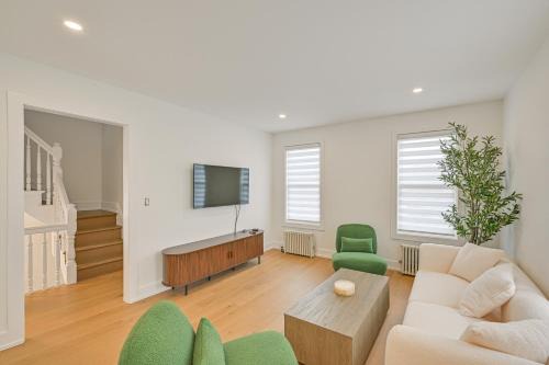 Easy NYC Access! Yonkers Apt half Mi to Metro-North