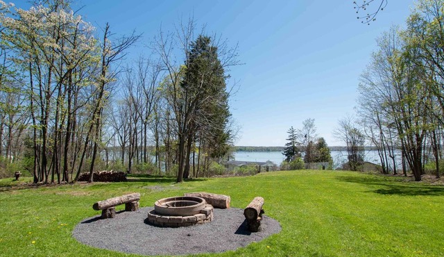 Easy Street Getaway: Wine Trail Cabin Retreat - 1/4 Mile from Cayuga Lake