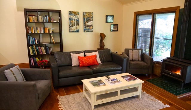 Easy Street Retreat - River Cottage