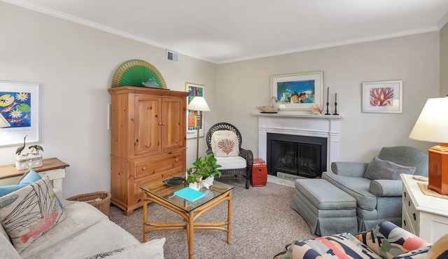 Easy walk to the beach from this condo!