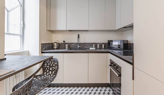 Easylife - Cozy hideaway in the heart of Milan's historic center